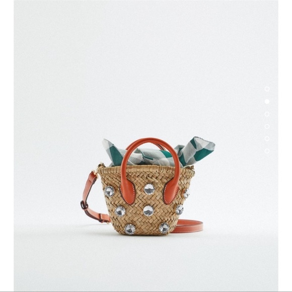 “Last one “ZARA MINI BASKET BAG - Picture 4 of 5